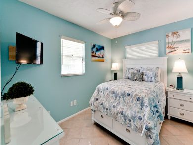 Charming Vacation Cottage Renovated on Anna Maria Island
